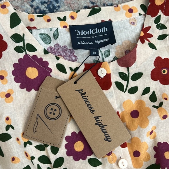 Modcloth x Princess Highway Cropped Tie Top - Picture 4 of 5